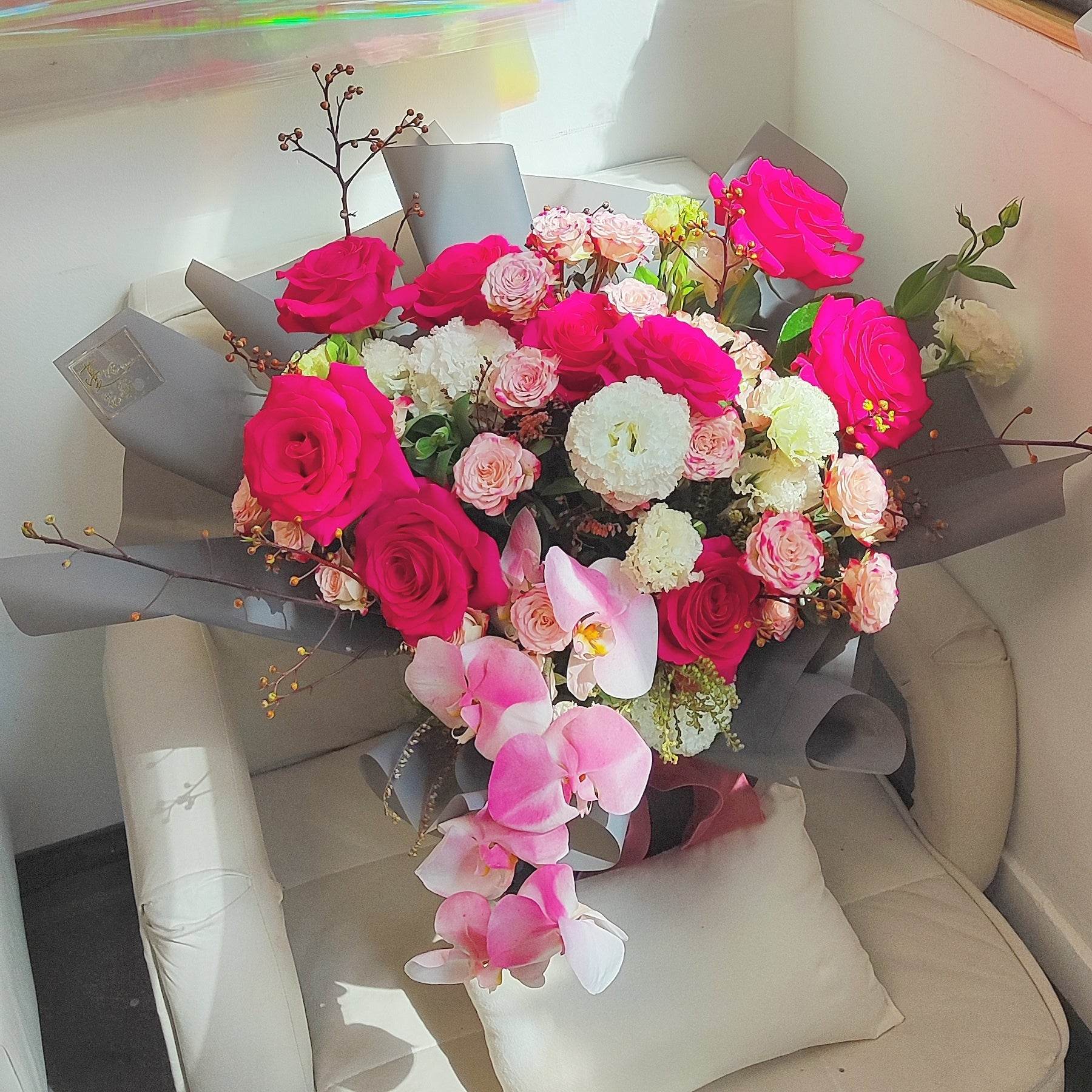 Pink rose wavy white platycodon small rose phalaenopsis – --F-520 - party X party