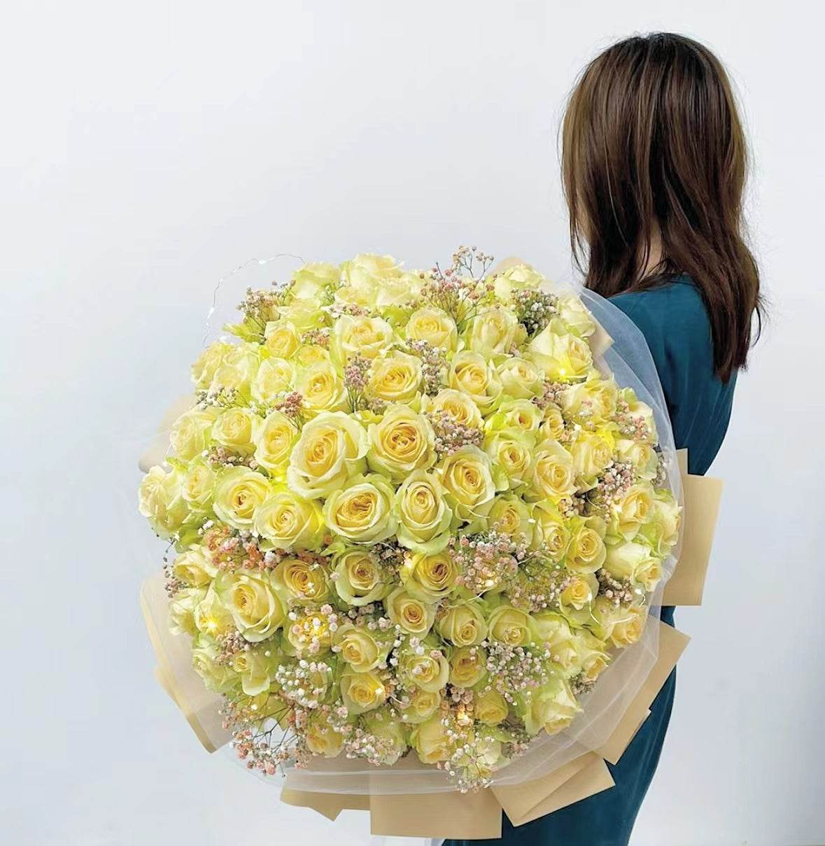 99 Champagne Roses “Eternal” Bouquet with Orange Baby’s Breath, Lights & White Veil– F-270