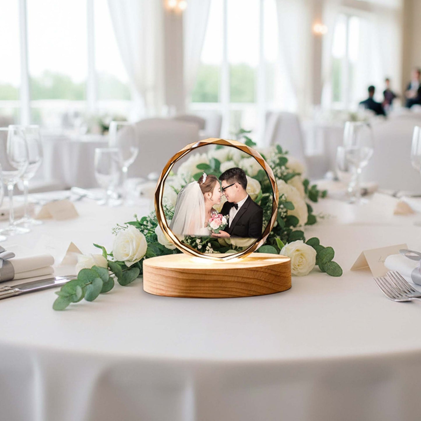 Custom Photo Crystal Ball, Couple's Anniversary Commemorative Gift, Creative Music Box Night Light Ornament