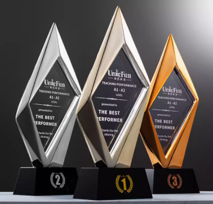 Crystal Trophy Creative Trophy Customizable Color Three Metal Colors Available – TR-665